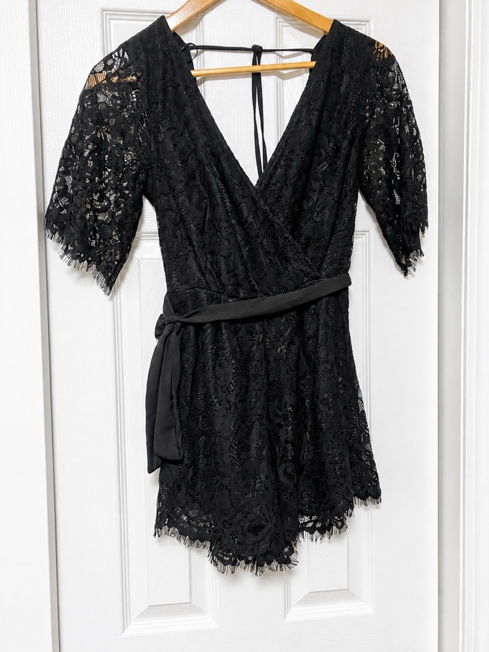 Blue Rain by Francesca’s Black Lace Open Back Romper Size Small NWT